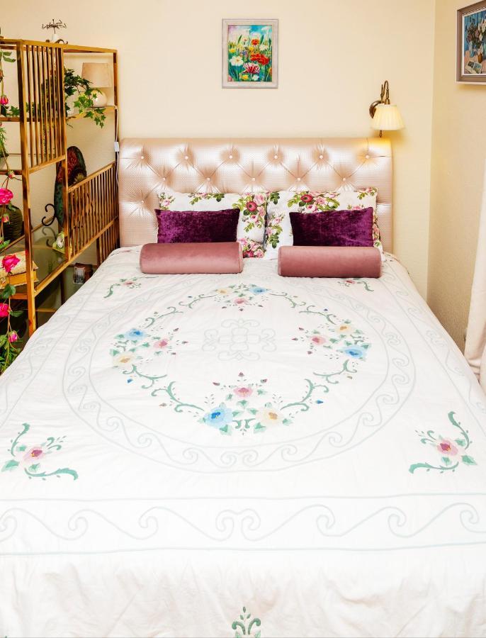 Appartamento La Boheme - The Magic Of Riga & Free Parking Esterno foto
